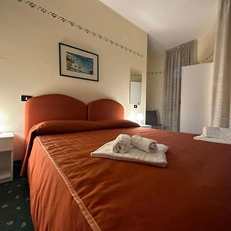 Hotel Atena Cirò Marina Exteriör bild