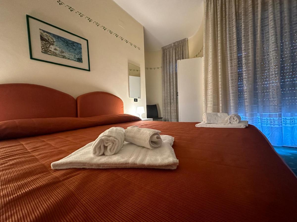 Hotel Atena Cirò Marina Exteriör bild