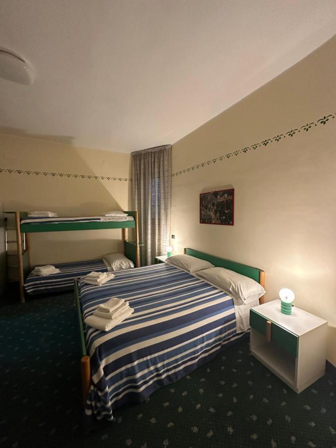 Hotel Atena Cirò Marina Exteriör bild