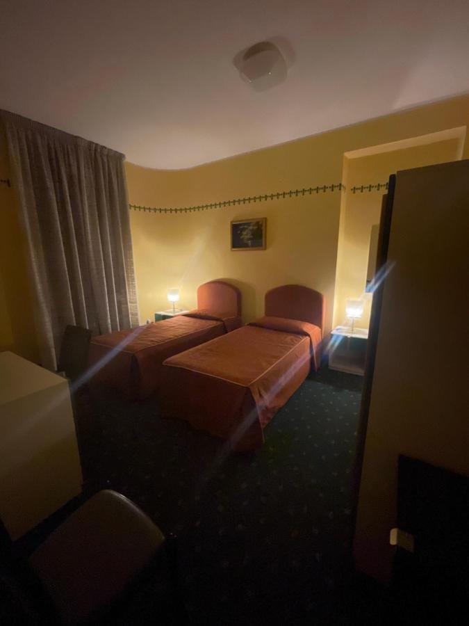 Hotel Atena Cirò Marina Exteriör bild