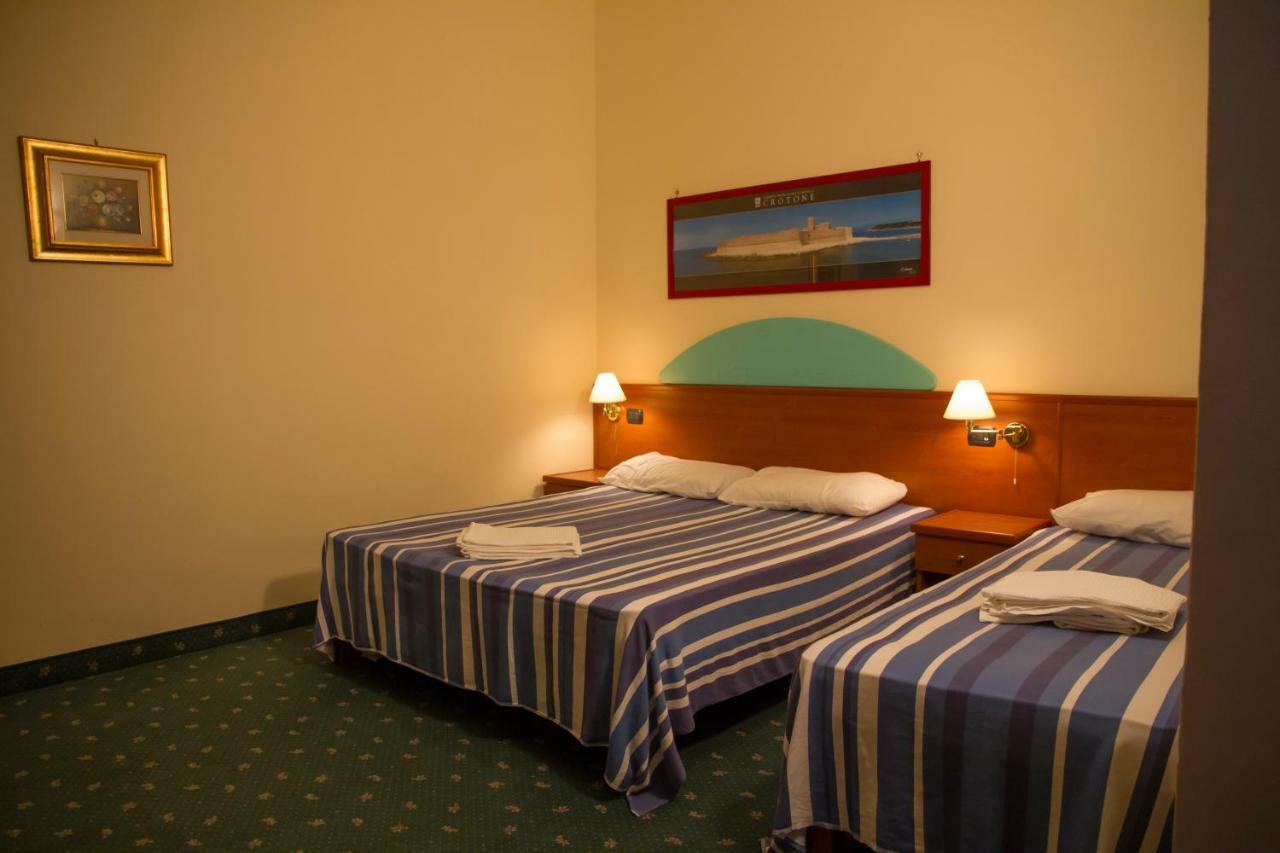 Hotel Atena Cirò Marina Exteriör bild